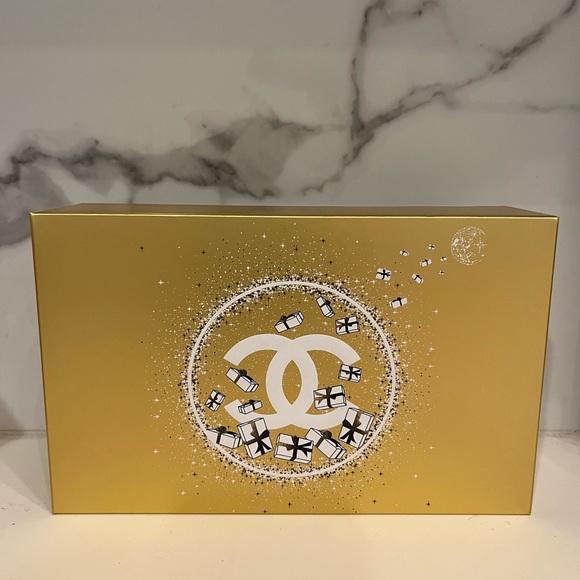 CHANEL EYE ESSENTIALS SET 2023 - Picture 4 of 4